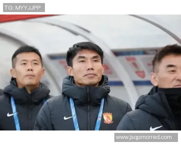 根本敲定！郑智行将出任青岛西海岸主帅，名宿黄博文与外籍教练一起助阵